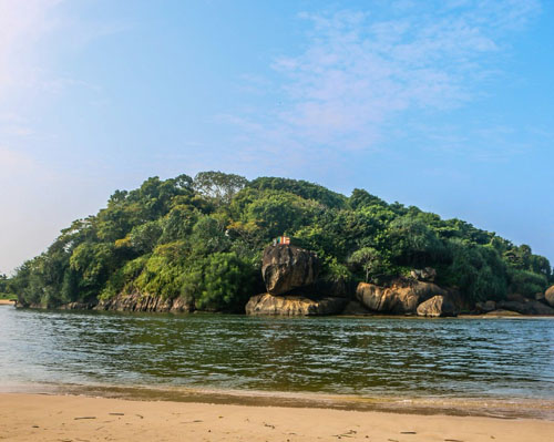 kaluwamodara beach srilanka
